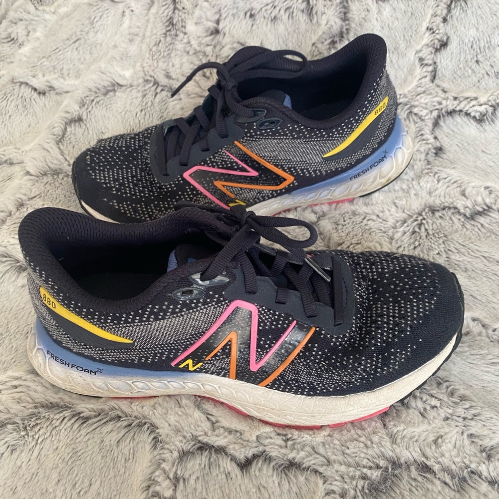 New balance girls sneakers size 2.5 blue and pink